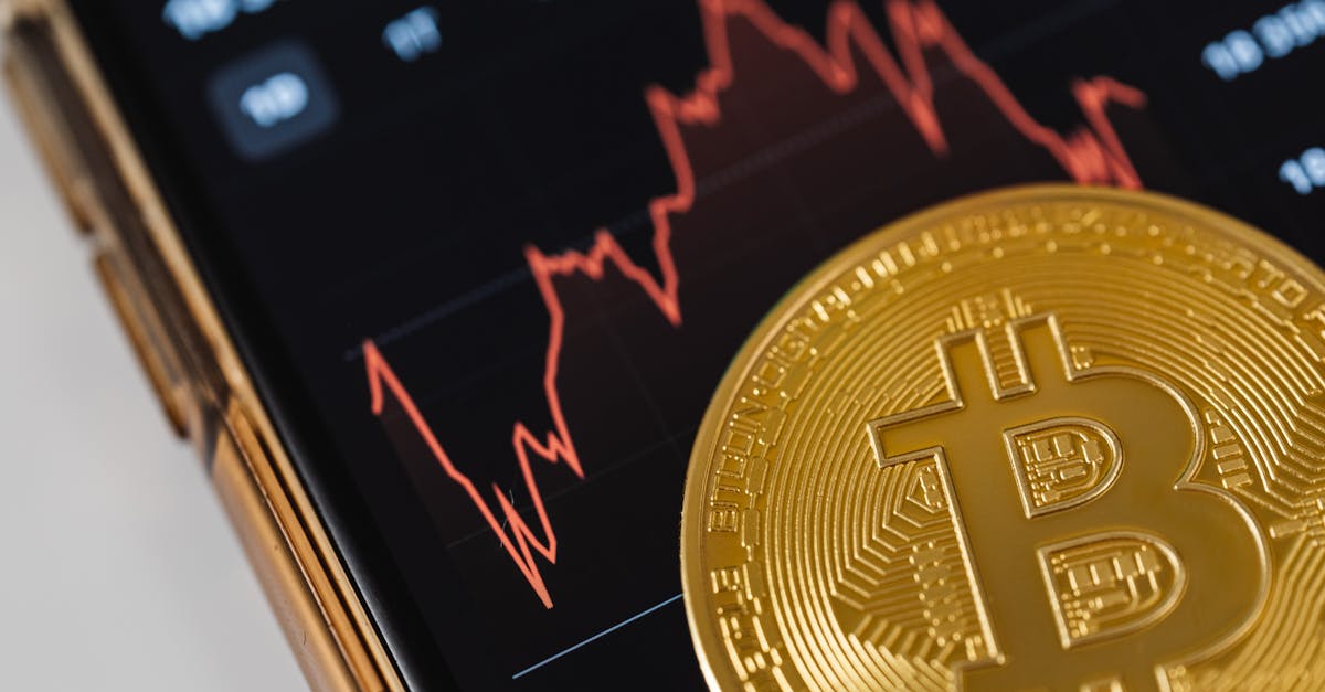 O desenvolvimento massivo dessas moedas digitais pode enfraquecer o arcabouço regulatório existente, aumentando os riscos de fraude, sonegação fiscal e manipulação de mercado. Alguns especialistas defendem uma regulamentação rigorosa, enquanto outros defendem a liberdade total, o que pode levar à anarquia financeira.